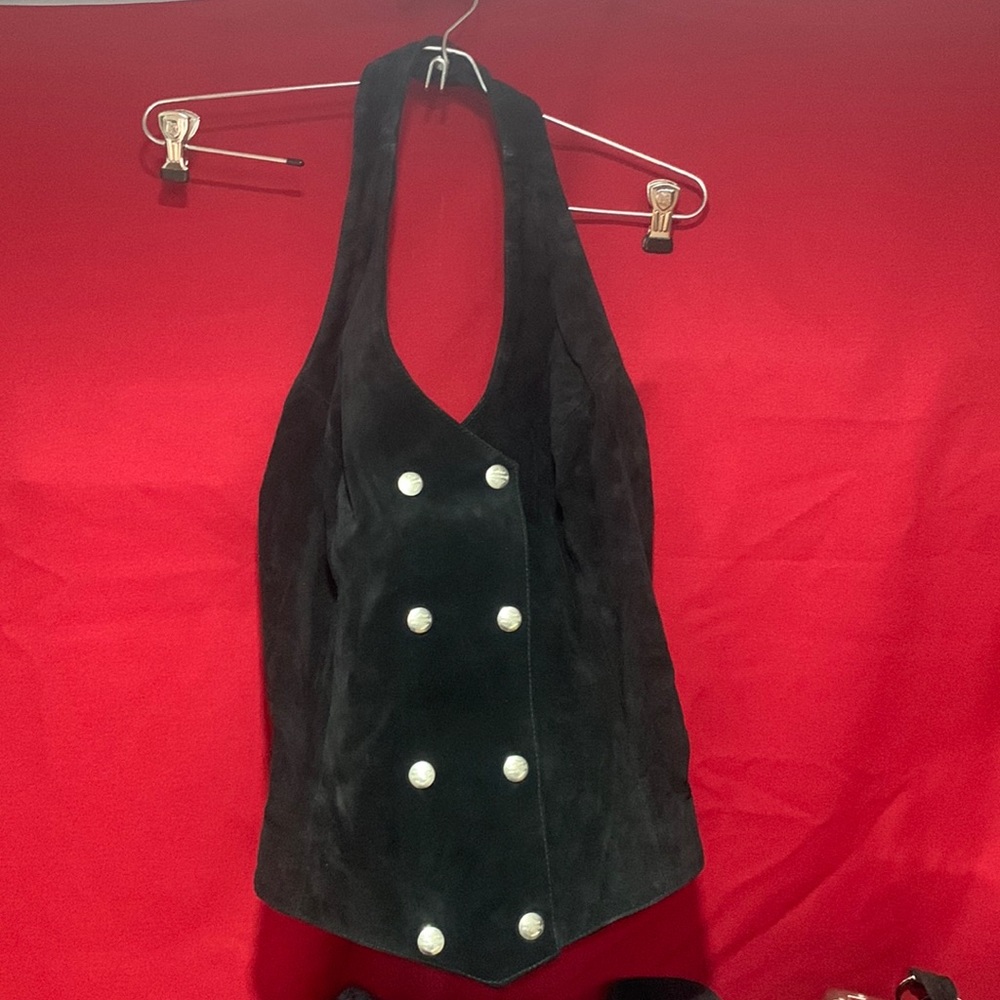 Harley Davidson medium genuine leather suede vest with snap at neck.
